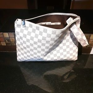 Women's handbags